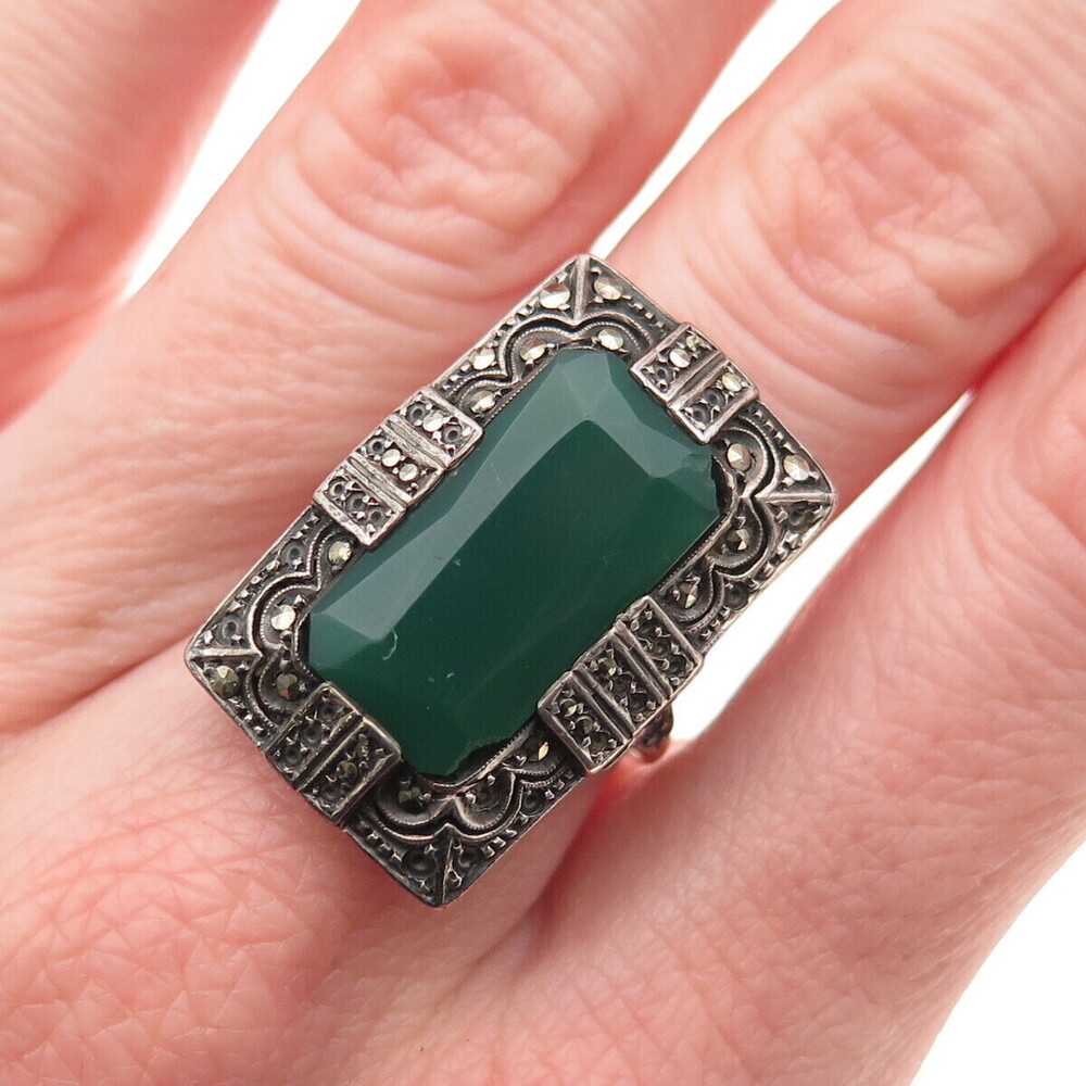 925 Sterling Antique Green Onyx & Marcasite Ring Size 7.75 (missing 25 stones)